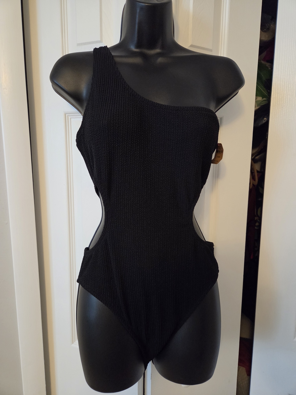 PINK Victoria's Secret Black One-Shoulder Cutout One-Piece Swimsuit